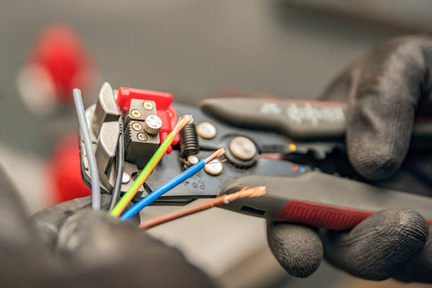 Best 24-Hour Electrician  in Elburn, IL